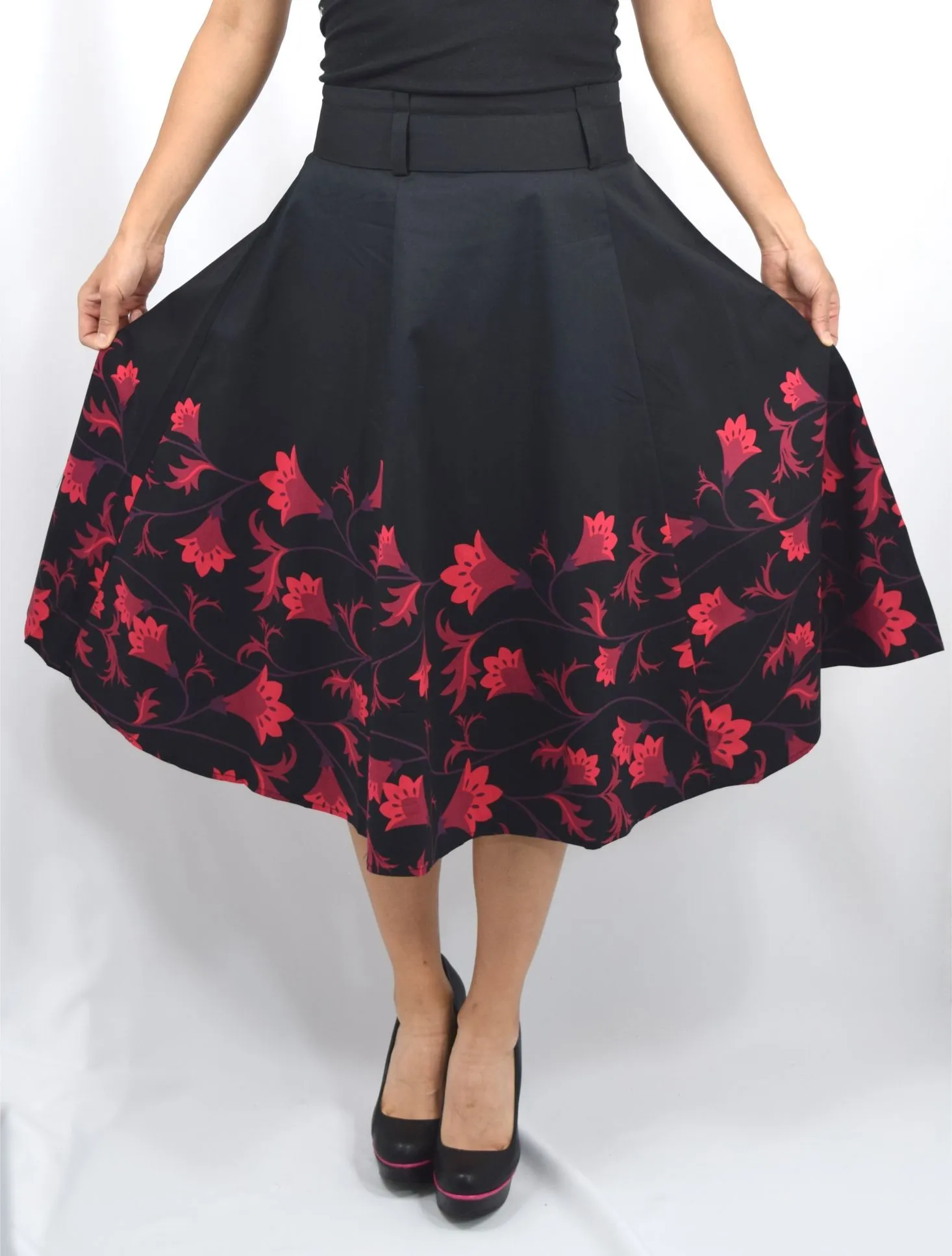 60's vintage red floral flare skirt with Big Bow | Black red floral skirt