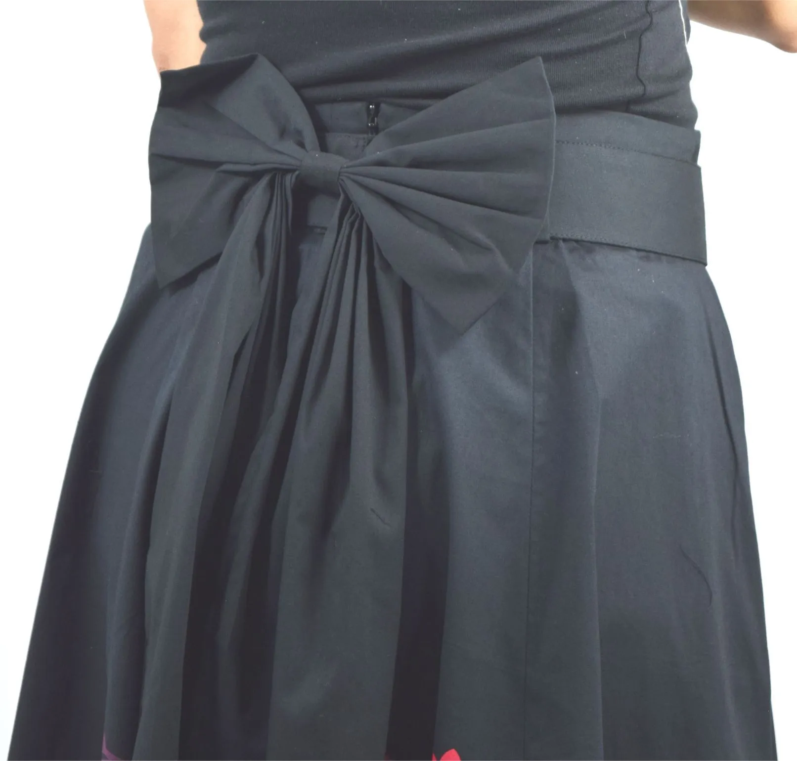 60's vintage red floral flare skirt with Big Bow | Black red floral skirt