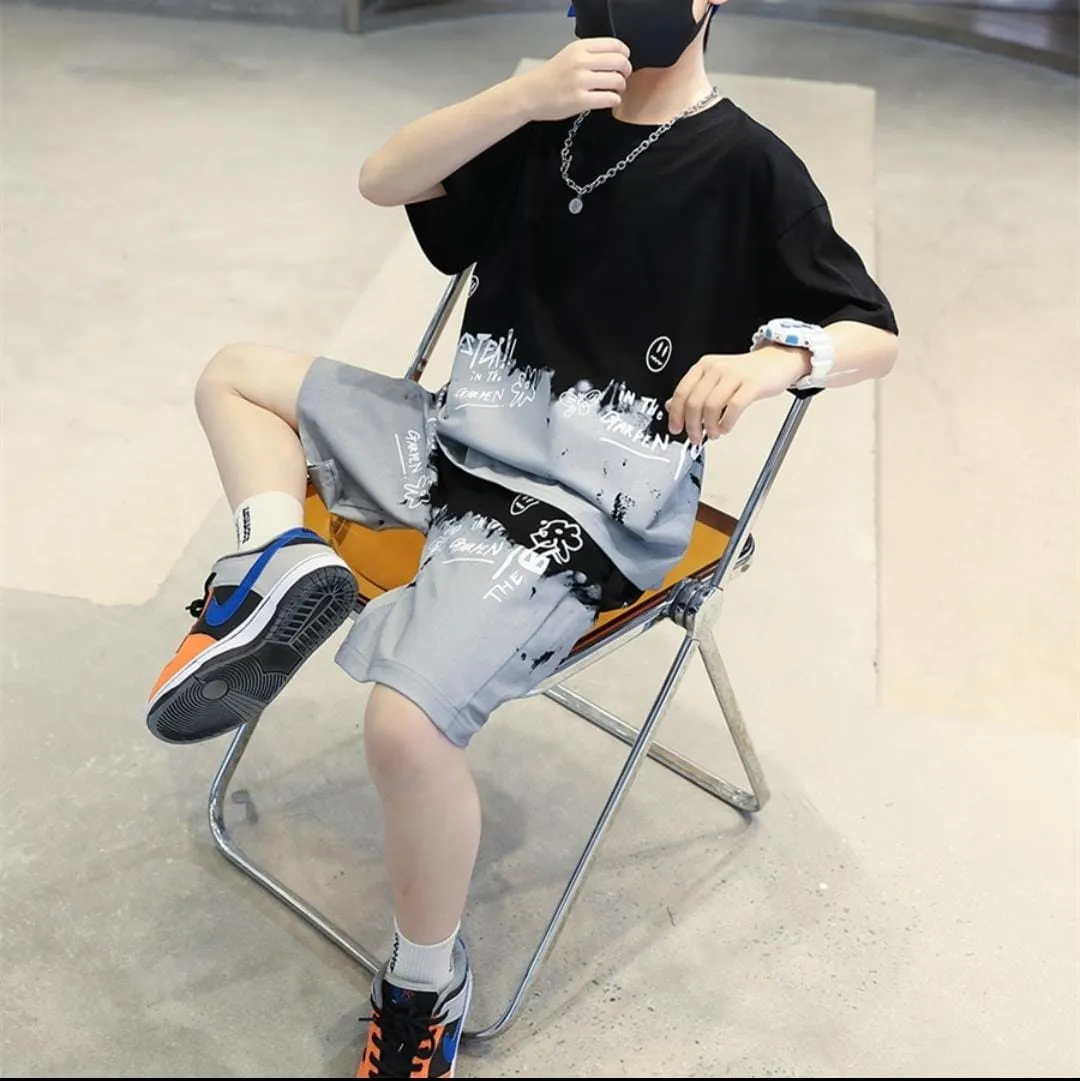 Boys Short Sleeve T-shirt and Pants Suit   536708