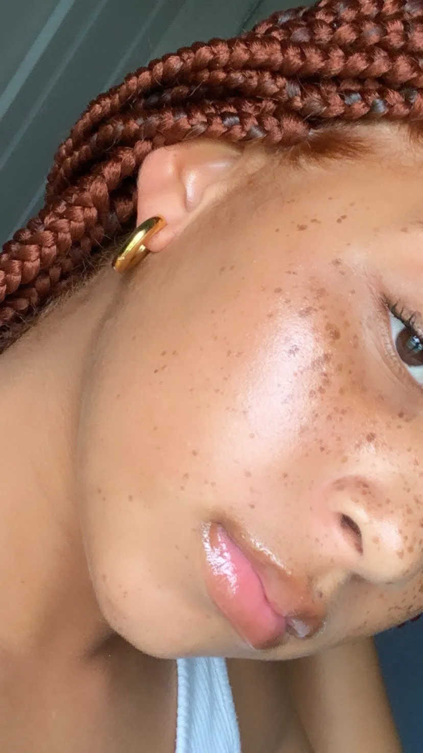 Esmé Hoops – Timeless Gold Hoops for Everyday Wear